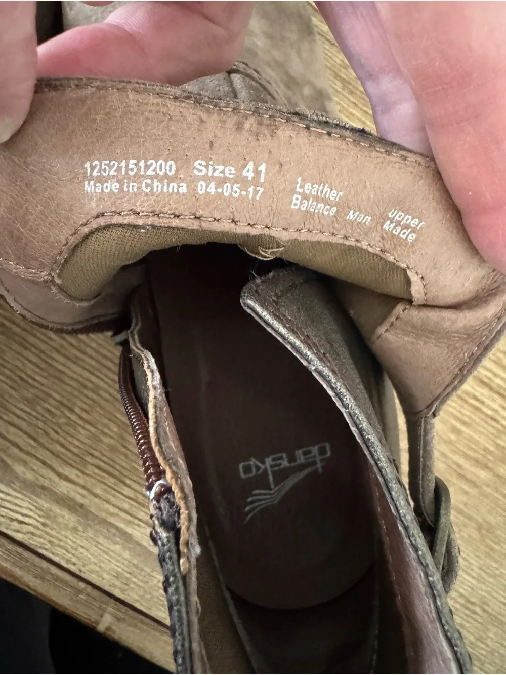 Dansko 41 Women’s brown leather/metallic side buckle ankle boots heeled 10.5/11